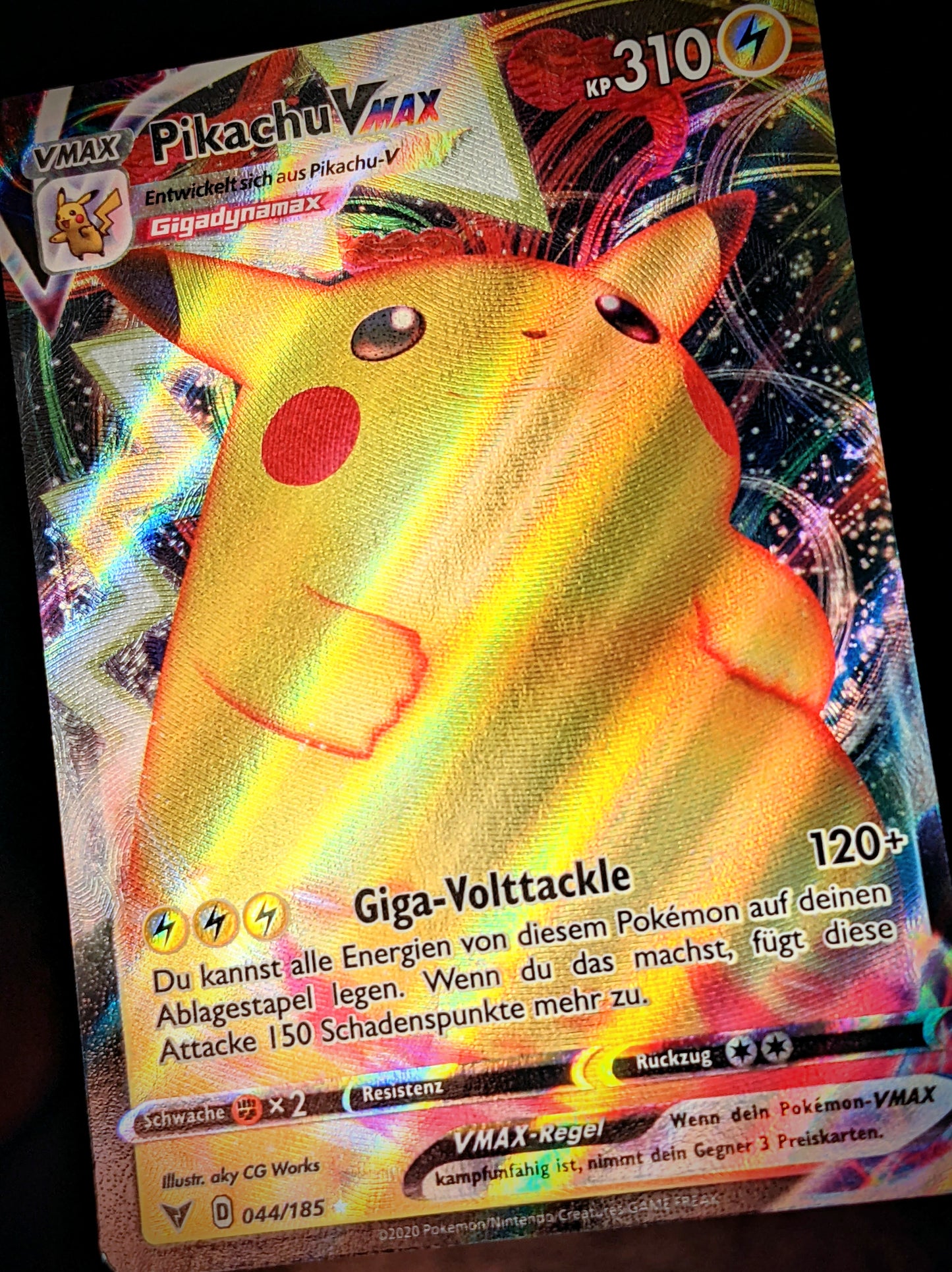 Pikachu VMax 044/185 DE