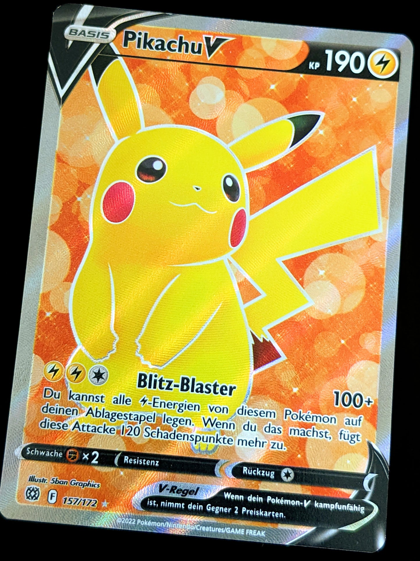 Pikachu V Full Art 157/172 DE